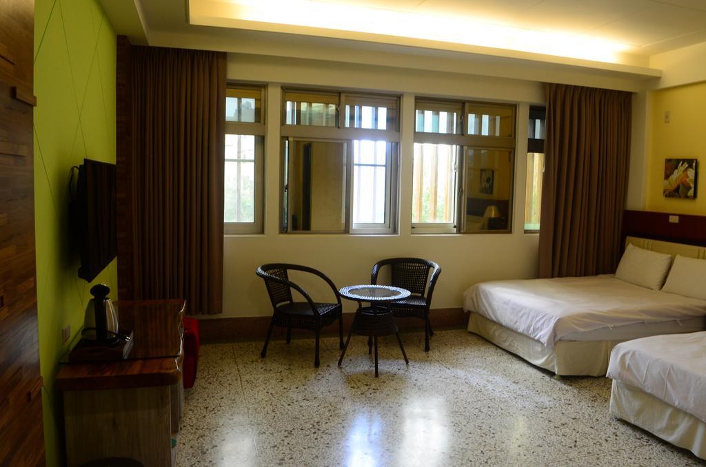 Jia Yuan Homestay Heng-ch'un Eksteriør billede